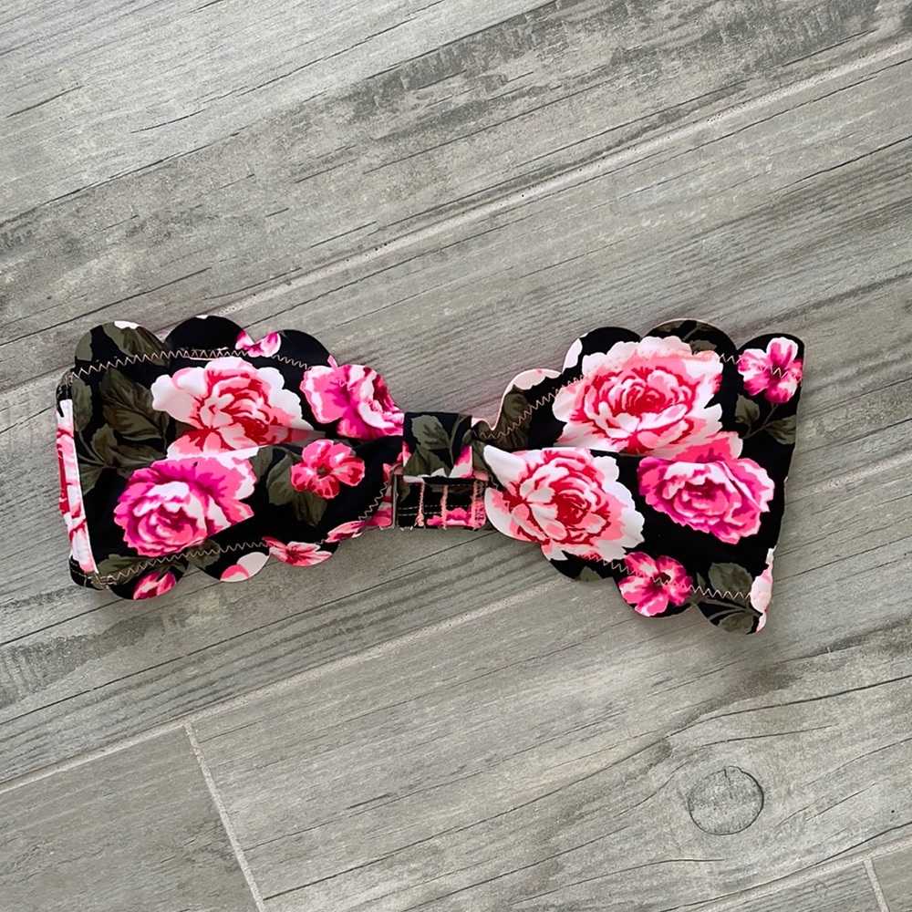 Floral XS Xhilaration Swim Top